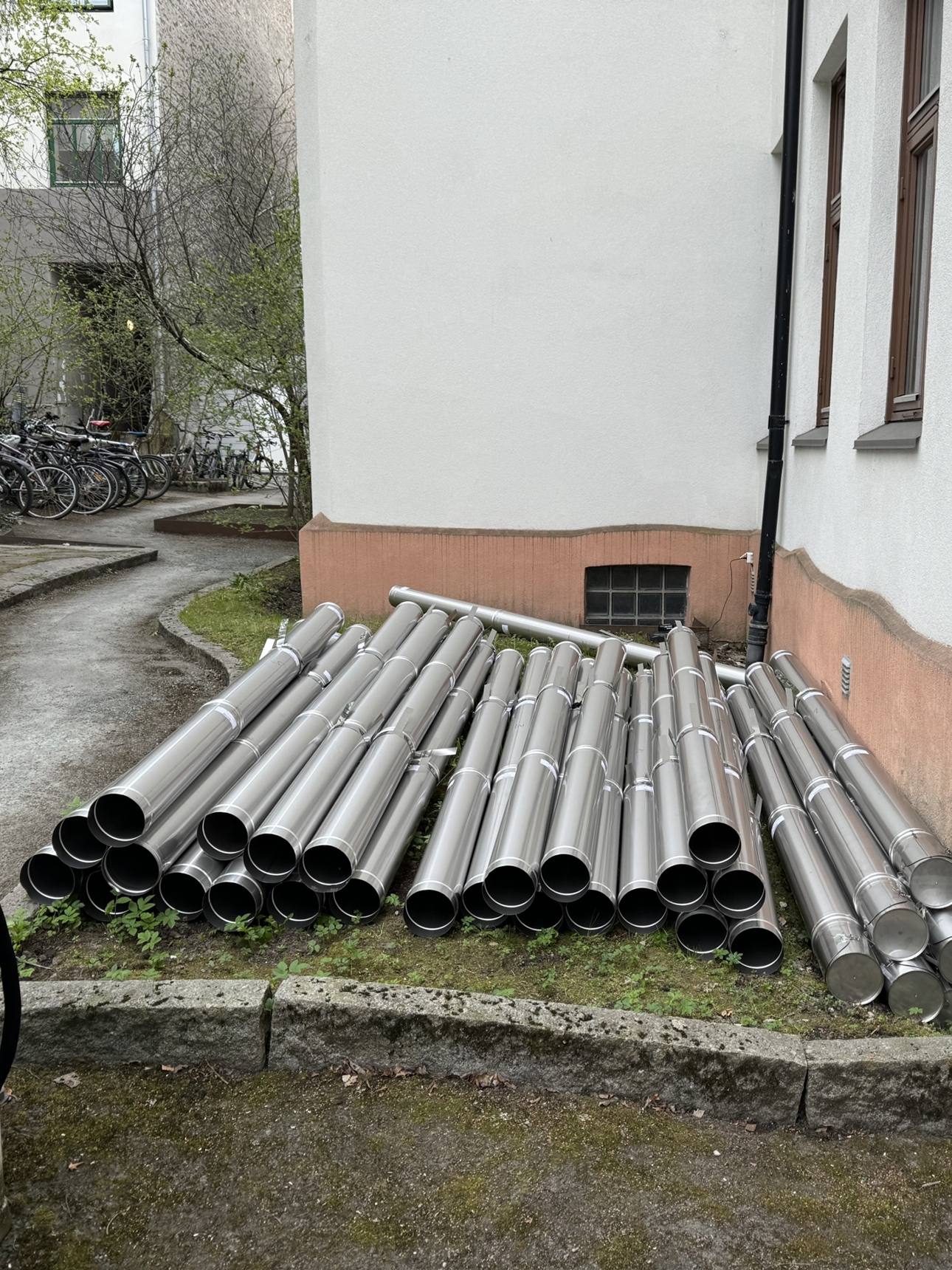 Her er et bilde som viser hva vi gjør.